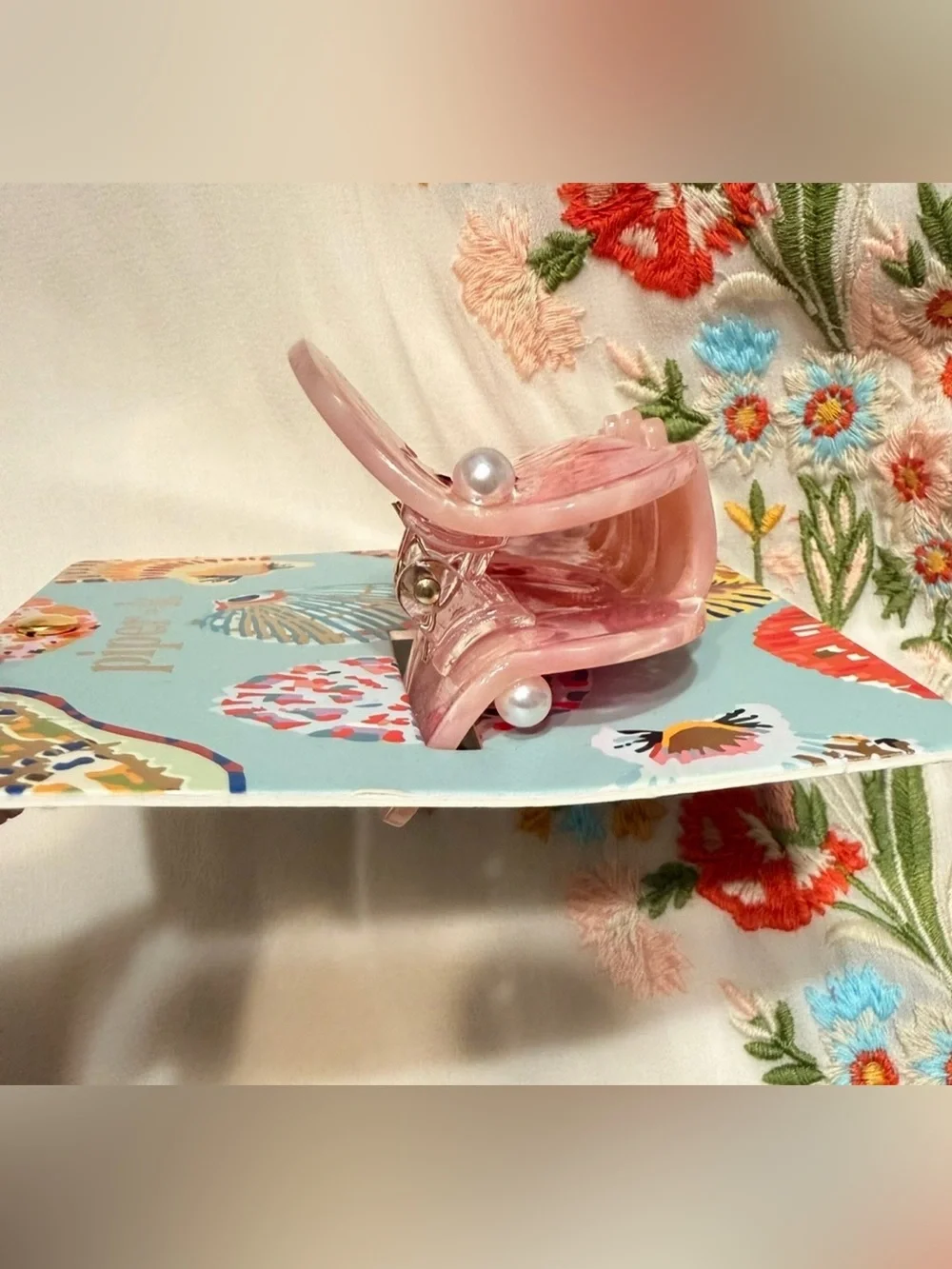 Piper•K Pink Resin Lobster Hair Clip NEW